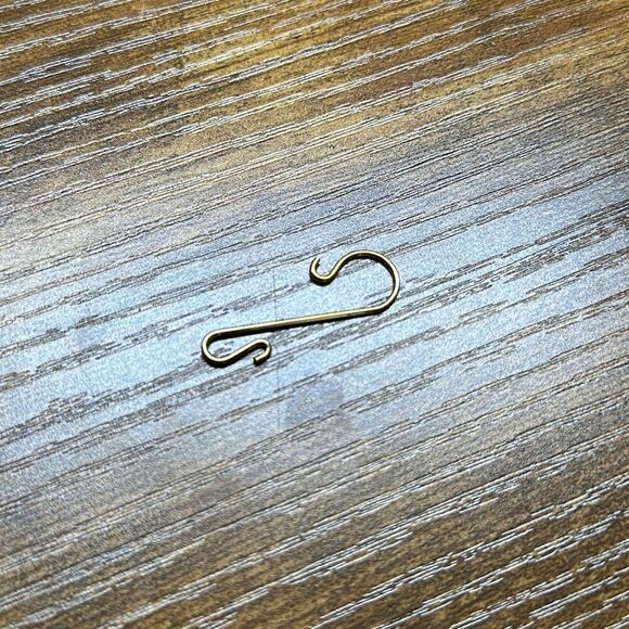 Joy To The World Collectibles - Goldendoodle Snowy Version Painted Glass Poland - Picture 10 of 10